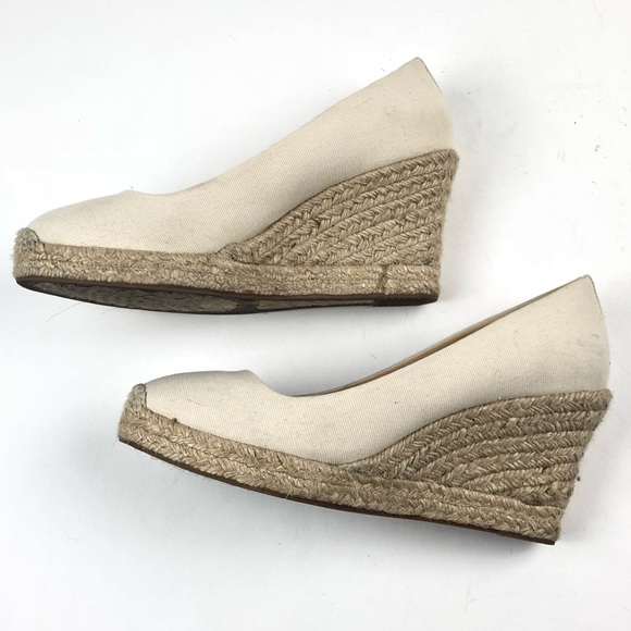 round toe espadrille wedge